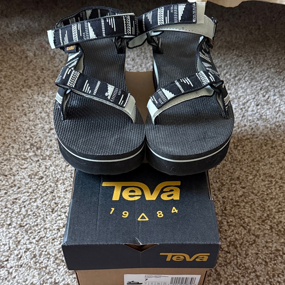 Teva Women's Black and Celery Strappy Platform Sandals, worn only twice, Size 7